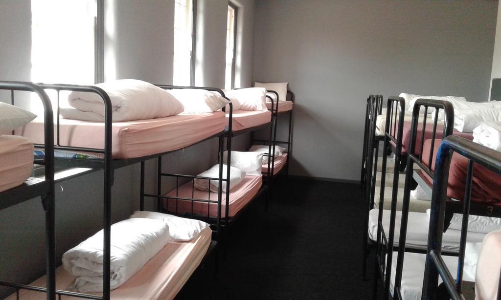 Riverlodge Backpackers Кейптаун Екстериор снимка